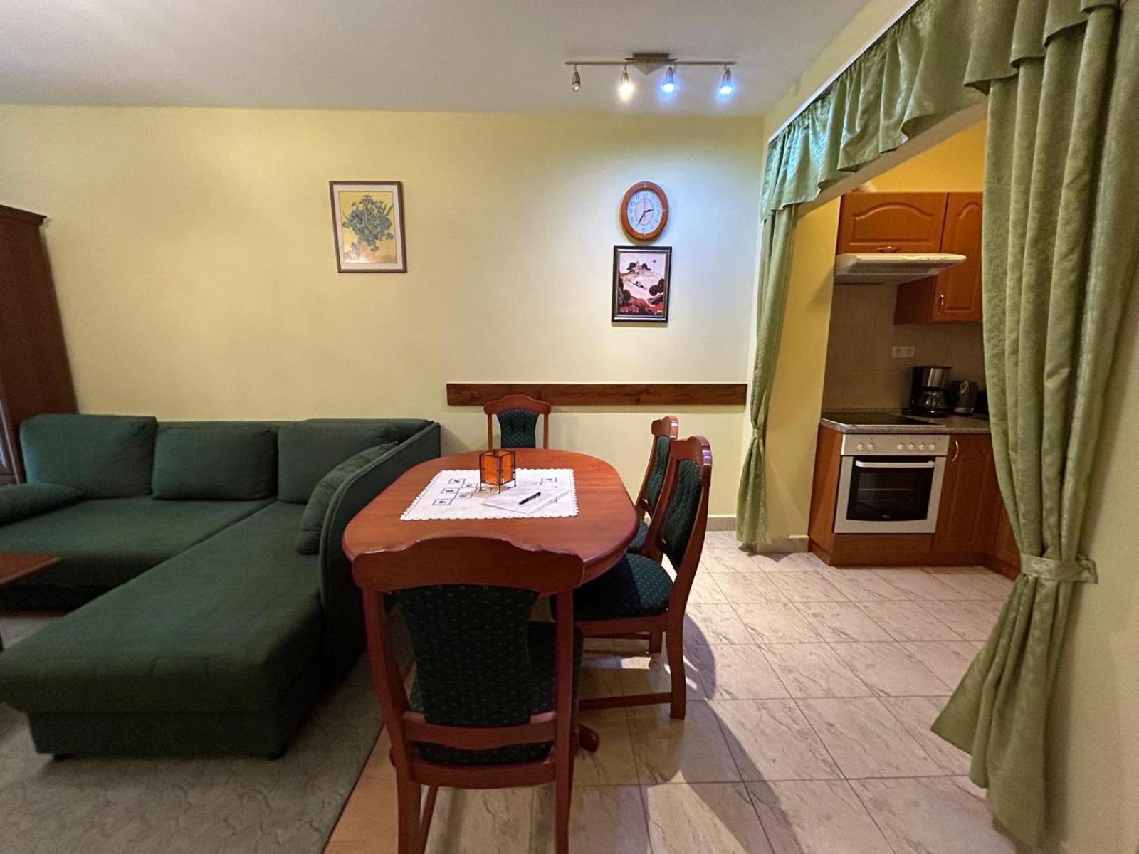 Rehab Apartment Vip Hévíz Εξωτερικό φωτογραφία